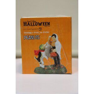 Dept 56 Halloween Village - Peanuts - Snoopy's Treat, No Tricks
